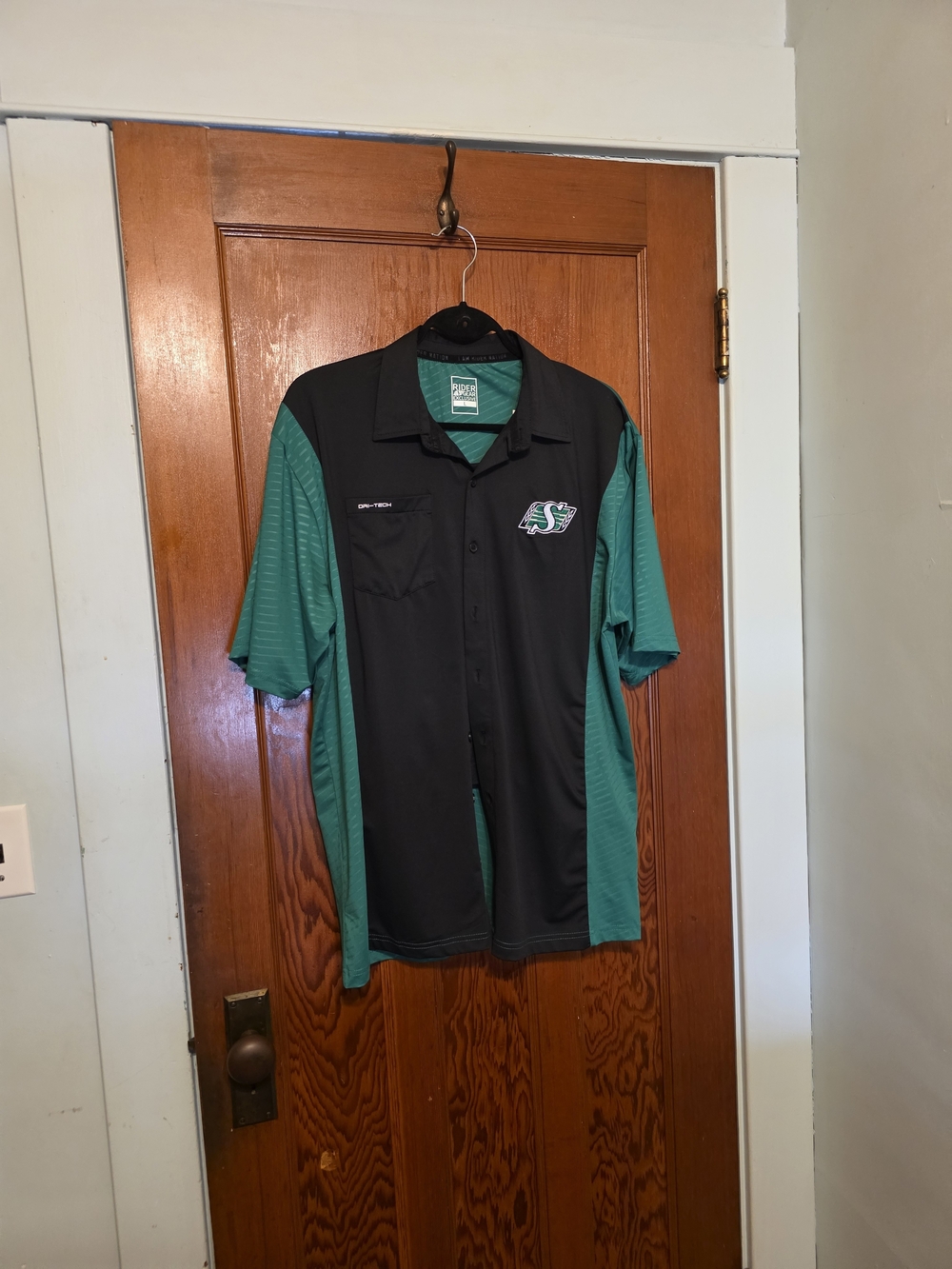 Saskatchewan Roughriders Black & Green Short-Sleeve Button Polo